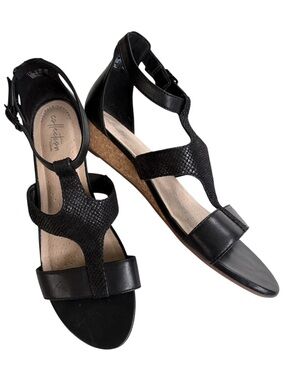 EUC Clarks Leather Abigail Lily Wedge Sandals Black Size 10